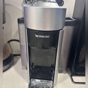 Nespresso Vertuo Deluxe